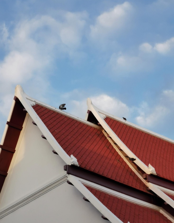 Toiture en bac acier étanche et résistante Toiture en bac acier moderne assurant l’étanchéité et la protection contre les intempéries